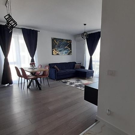 Sarah'S Place Oradea Buitenkant foto