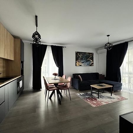 Sarah'S Place Oradea Buitenkant foto