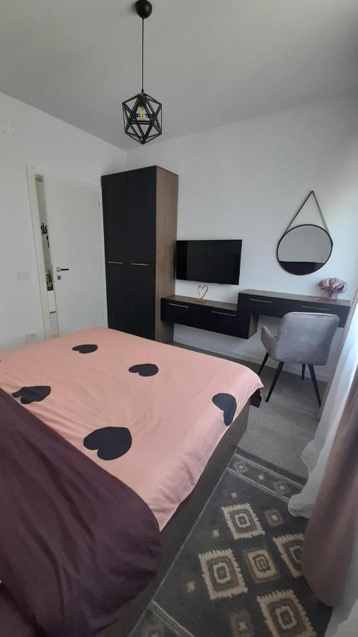 Sarah'S Place Oradea Buitenkant foto