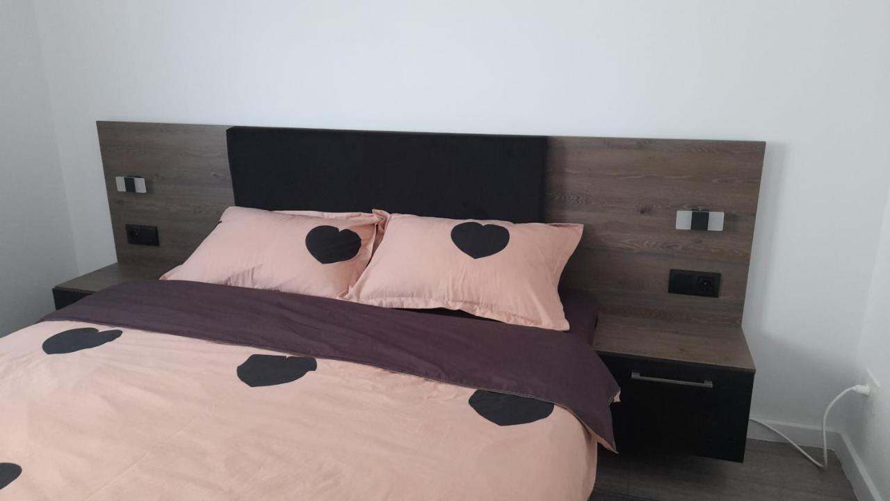 Sarah'S Place Oradea Buitenkant foto